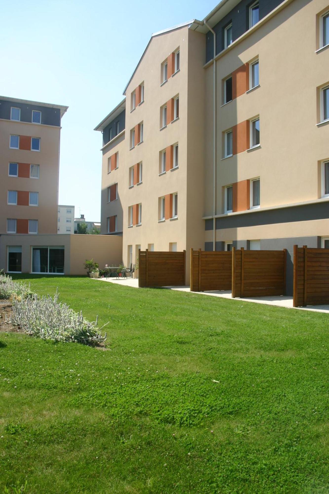 Sejours & Affaires Caen Le Clos Beaumois Экстерьер фото
